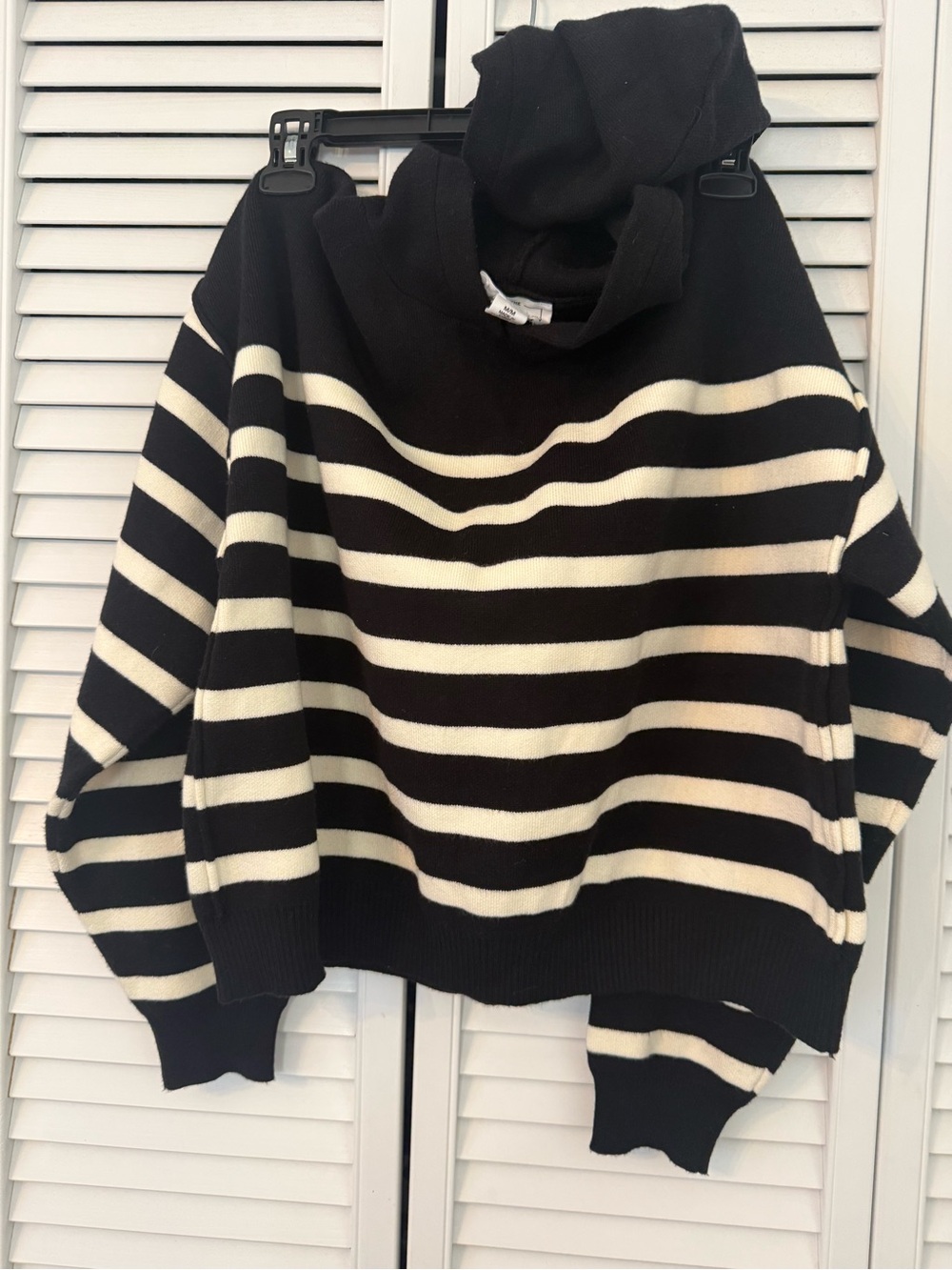 For The Republic Black & White Striped Oversized Sweater Hoodie Women’s Medium